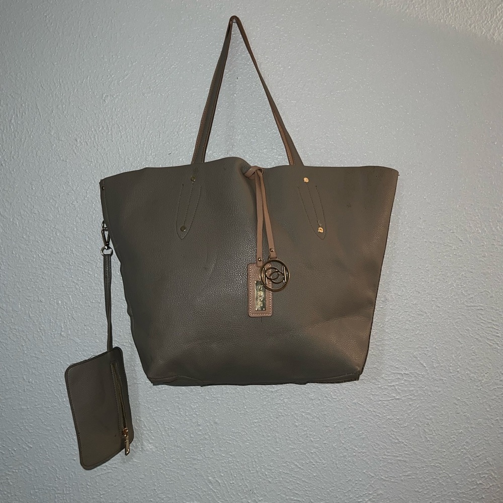 Bebe purse so cute pre loved ❤️